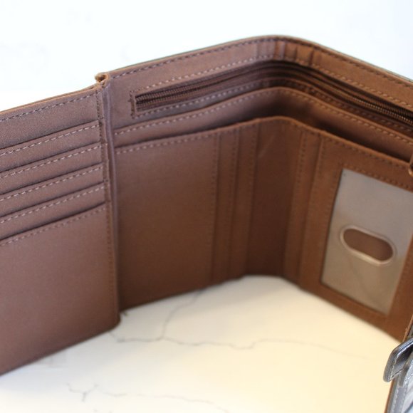 Little Brown Wallet - Picture 3 of 4